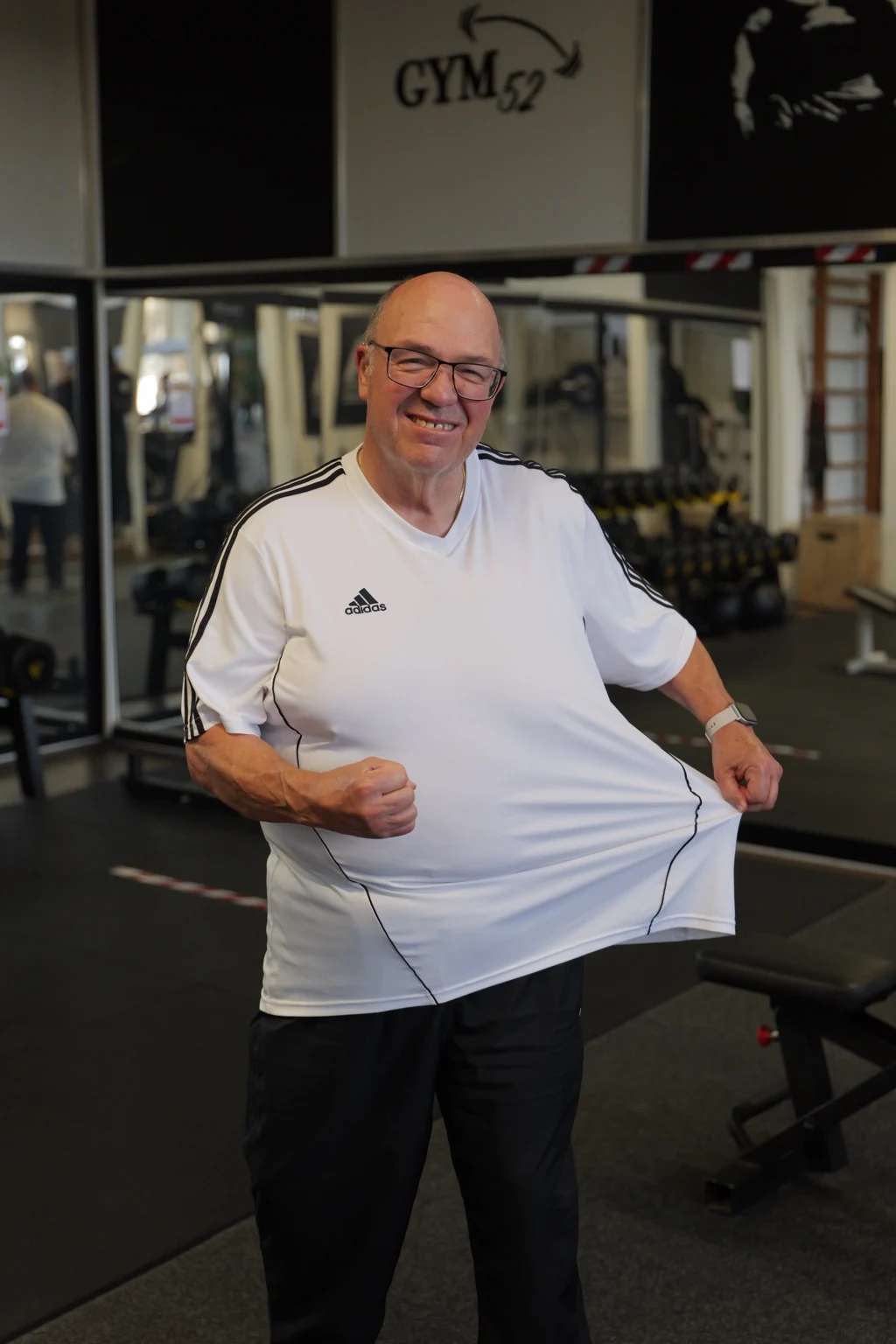 Jürgen im Trainingsstudio nach seinen persönlichen Fortschritten