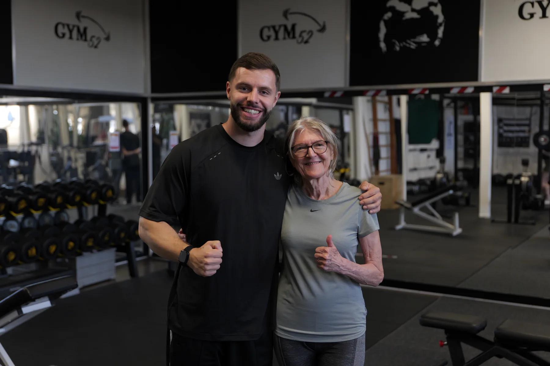 Christine gemeinsam mit Kevin im Trainingsstudio